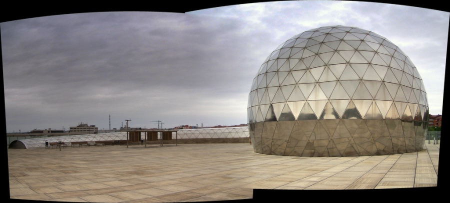 CosmoCaixa de Alcobendas, panorámica del tejado (foto jmiguel.rodriguez en Flickr)
